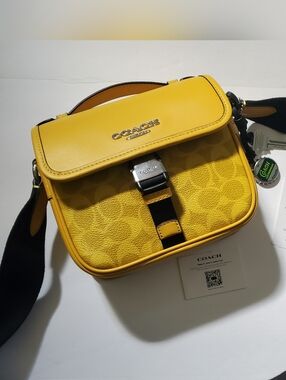 NWT Coach Racer Crossbody Bag Signature Canvas With Charms